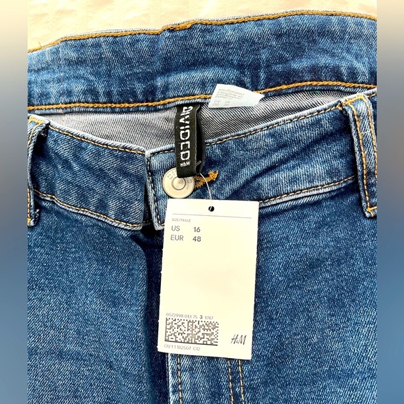 sz 16 H&M turned up mom's jeans NWT very trendy this Fall - Picture 6 of 13